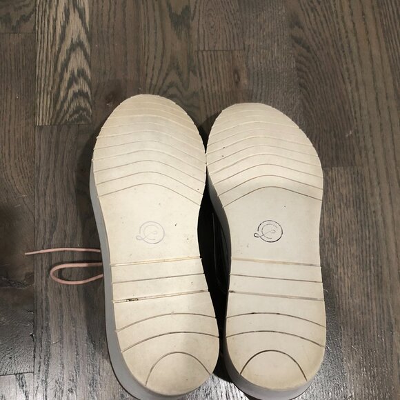 Chinese Laundry - Shiny Silver Platform Loafer Shoes - Size 8.5M - Picture 4 of 5